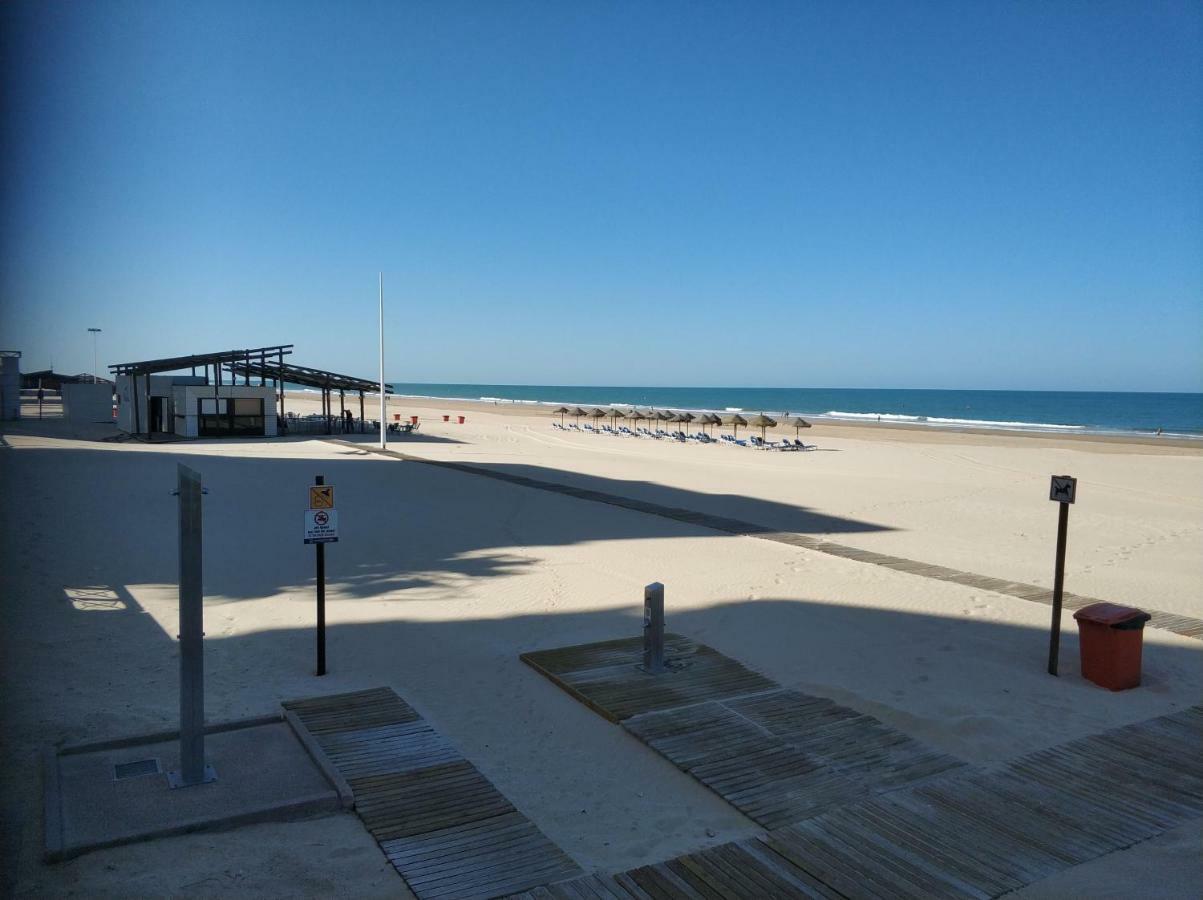 Guesting Comodoro Apartment Cadiz Ngoại thất bức ảnh