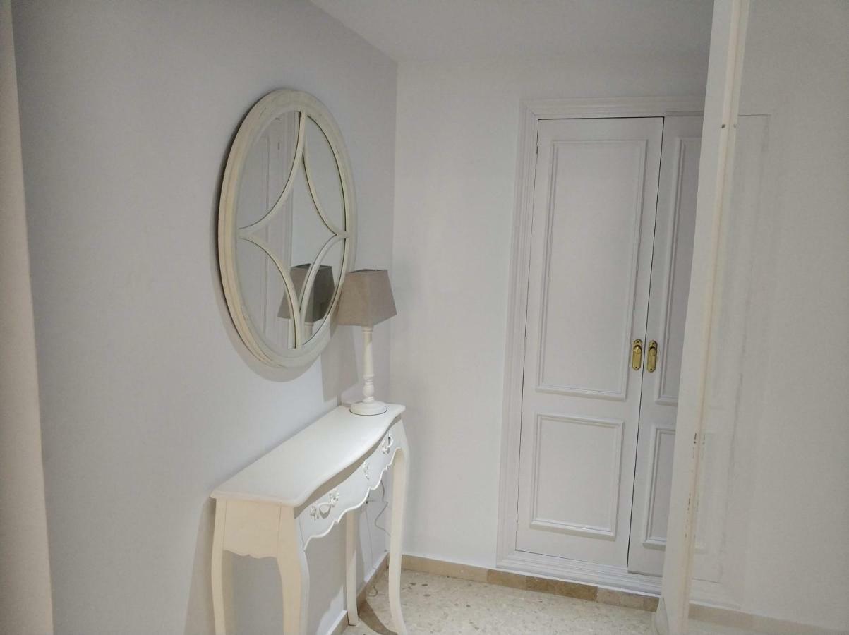 Guesting Comodoro Apartment Cadiz Ngoại thất bức ảnh