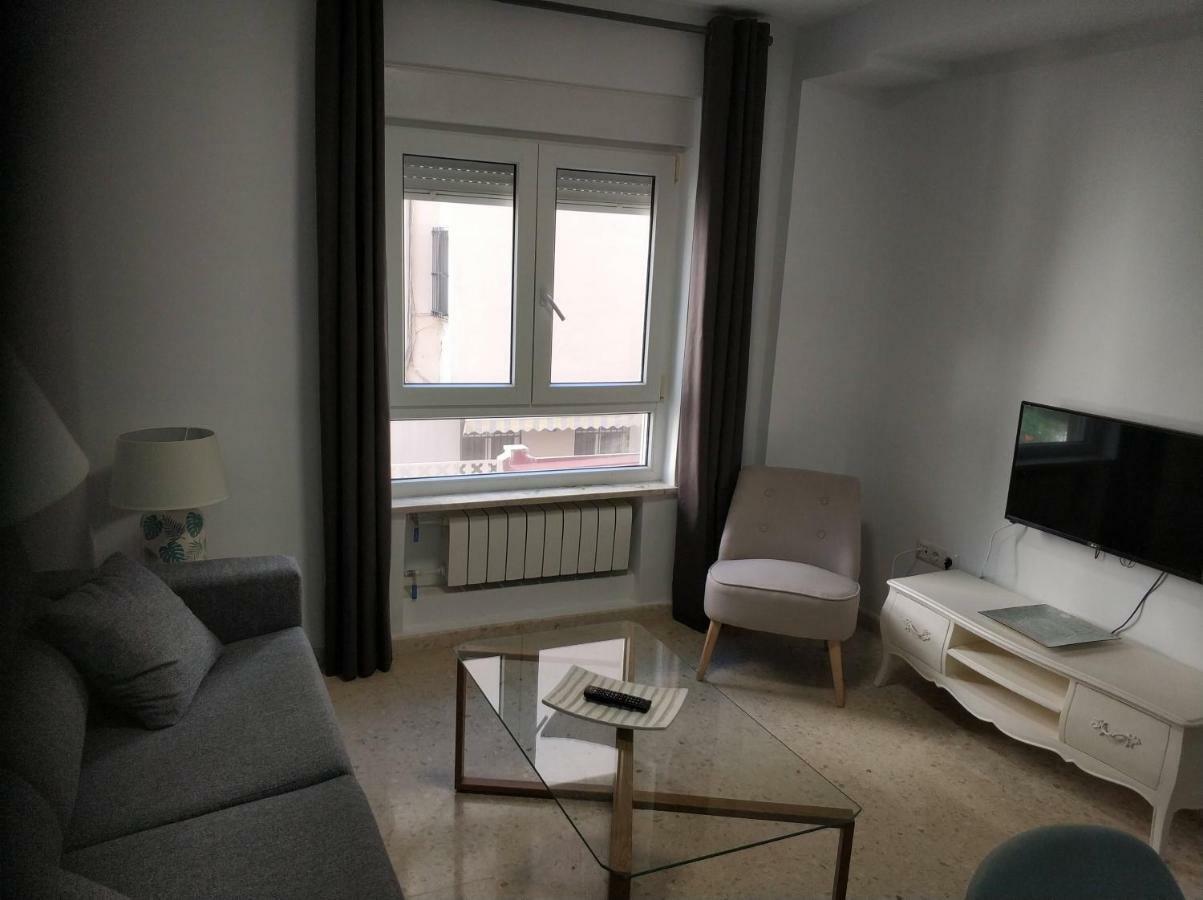 Guesting Comodoro Apartment Cadiz Ngoại thất bức ảnh